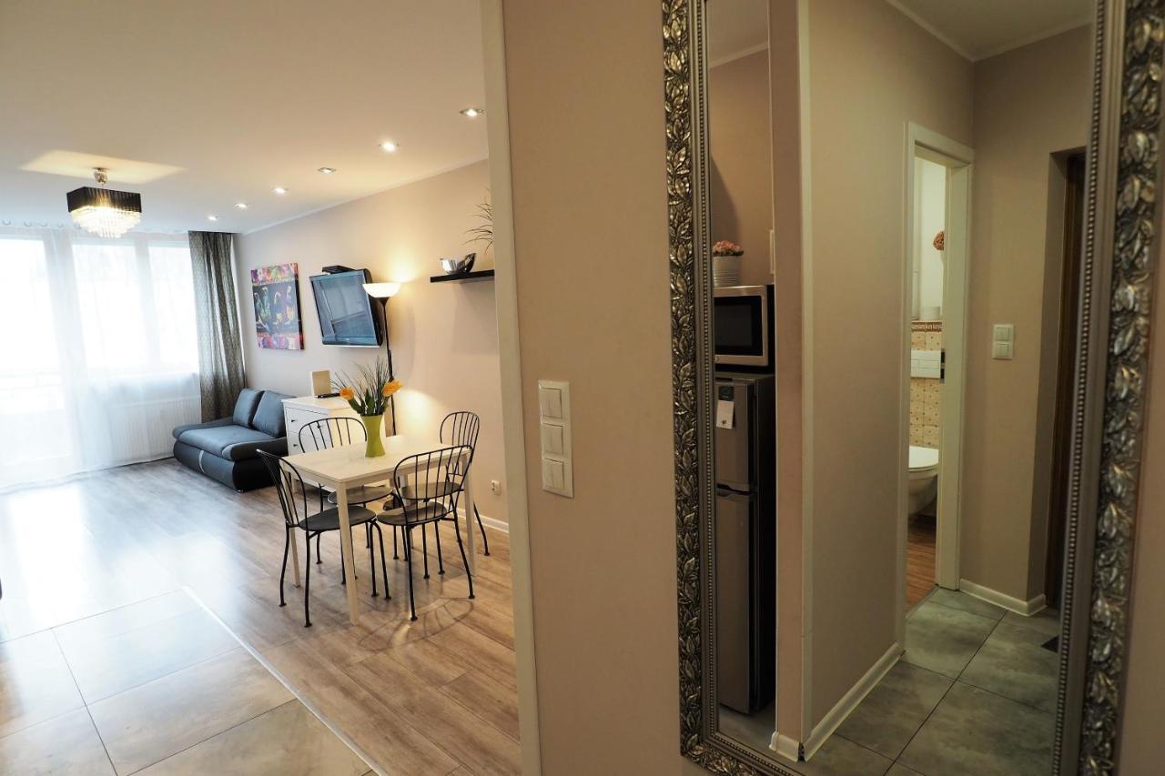 שצ'צ'ין Kghn Apartments Wyszynskiego מראה חיצוני תמונה
