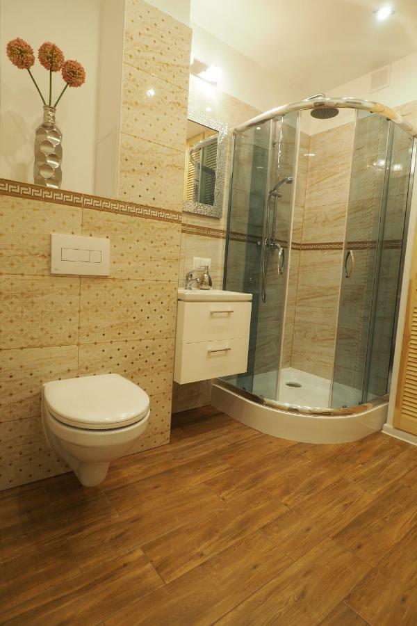 שצ'צ'ין Kghn Apartments Wyszynskiego מראה חיצוני תמונה